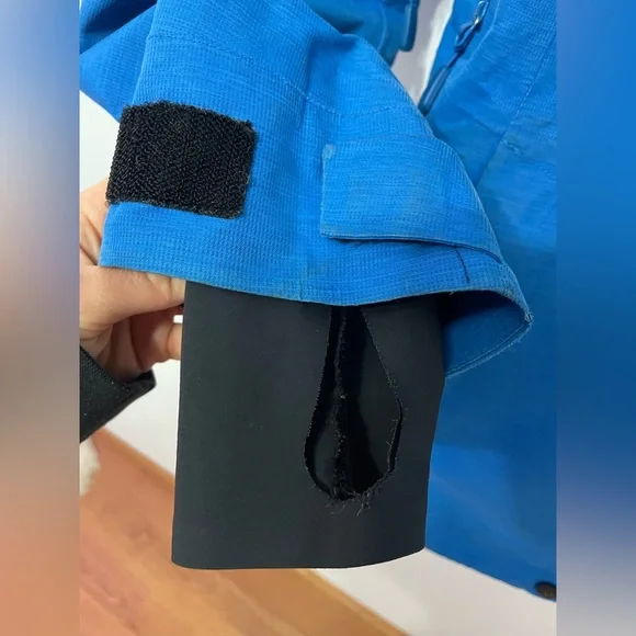 NORRONA ROLDAL GORE-TEX INSULATED JACKET WOMEN'S (Size Small) - Picture 7 of 16